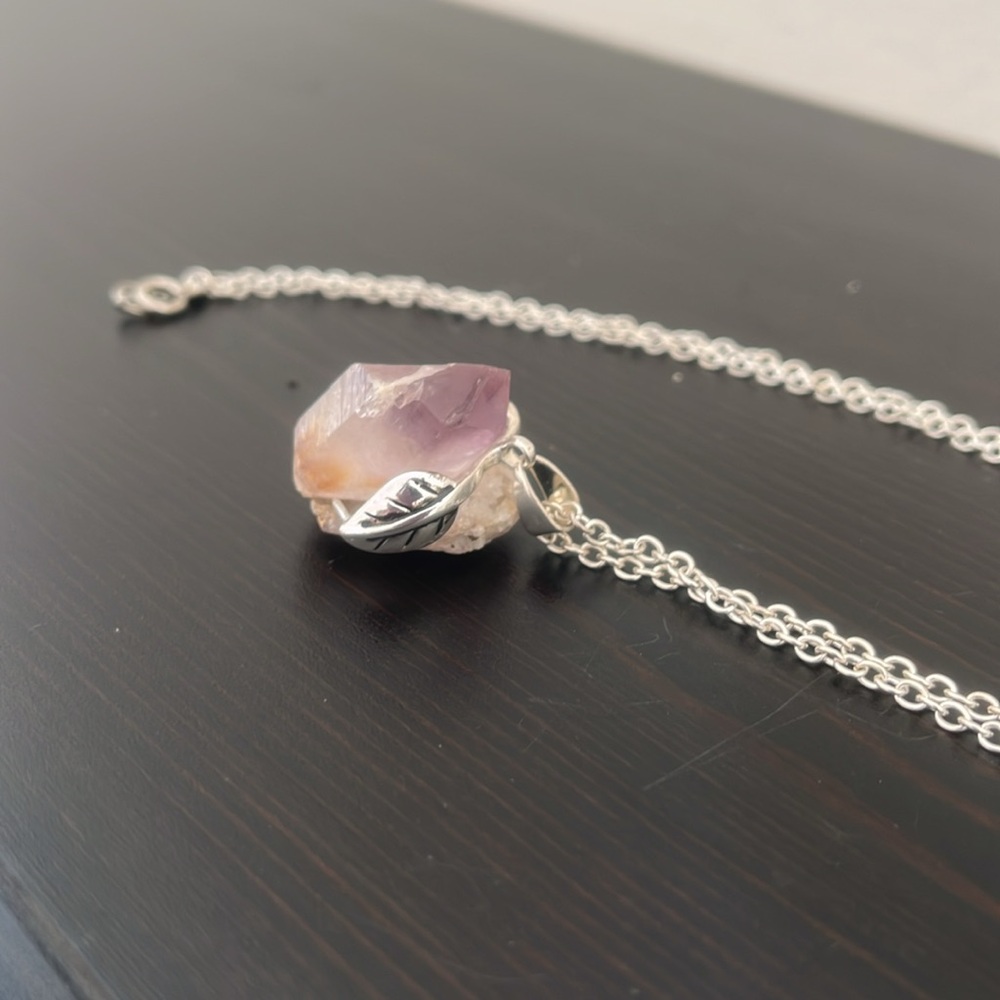 Le Chat Noir Raw Amethyst gemstone set in sterling silver anchor & chain